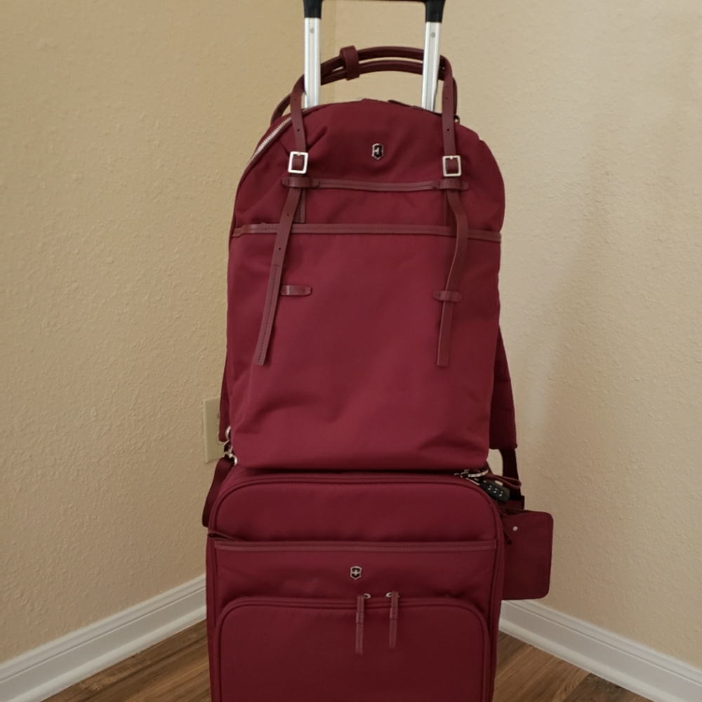 Victorinox Swiss Army Carry-on & Backpack Set
